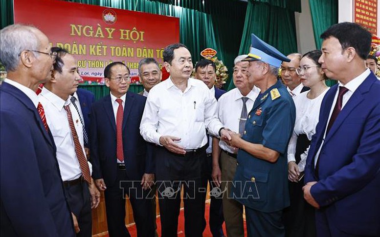 PHÁT HUY SỨC MẠNH ĐẠI ĐOÀN KẾT TOÀN DÂN TỘC ĐỂ PHÁT TRIỂN ĐẤT NƯỚC- Ảnh 11. PHÁT HUY SỨC MẠNH ĐẠI ĐOÀN KẾT TOÀN DÂN TỘC ĐỂ PHÁT TRIỂN ĐẤT NƯỚC- Ảnh 11.