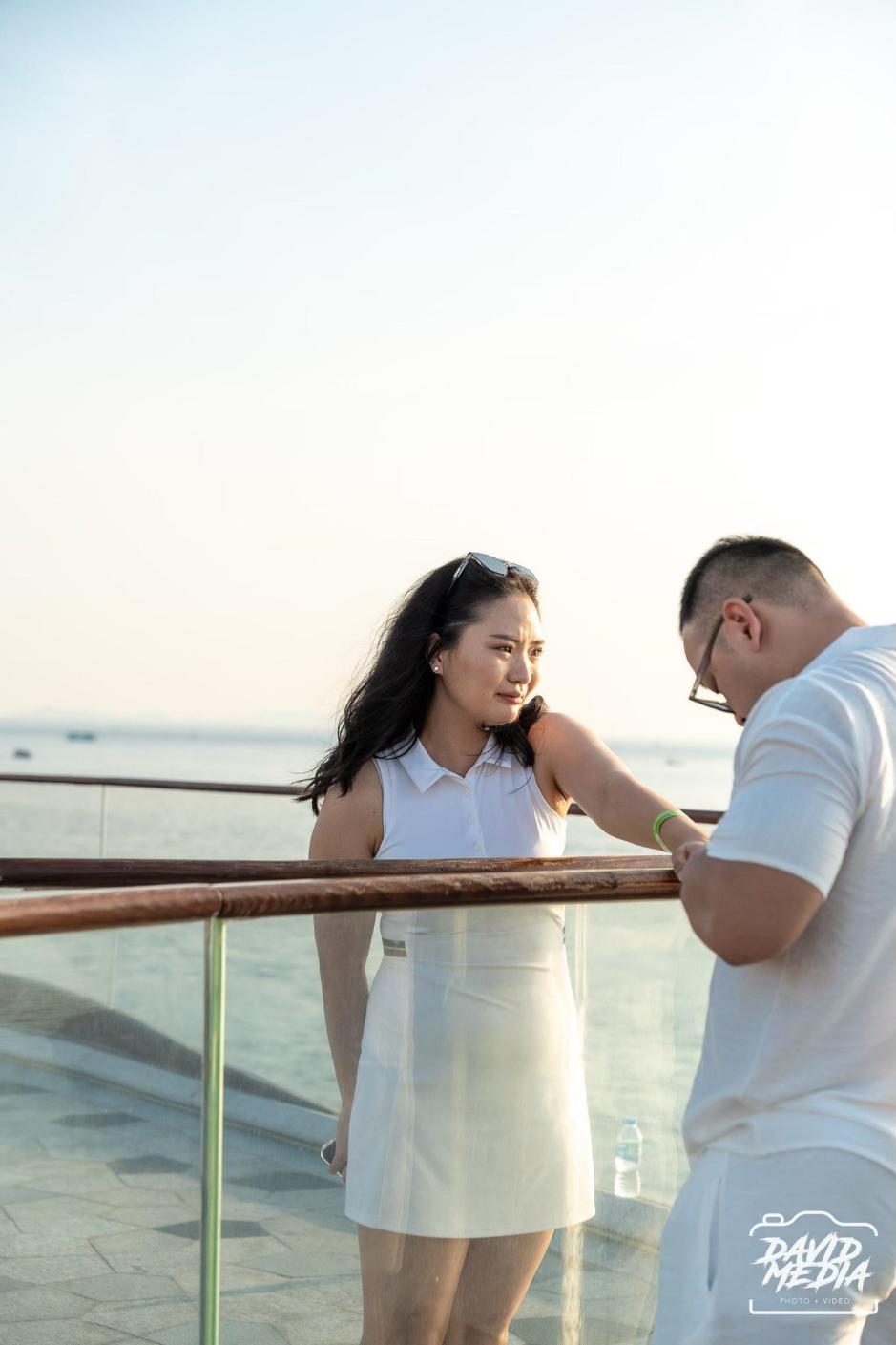 Hàng nghìn cặp đôi đến Cầu Hôn tại Phú Quốc để cầu hôn- Ảnh 2. Hàng nghìn cặp đôi đến Cầu Hôn tại Phú Quốc để cầu hôn- Ảnh 2.