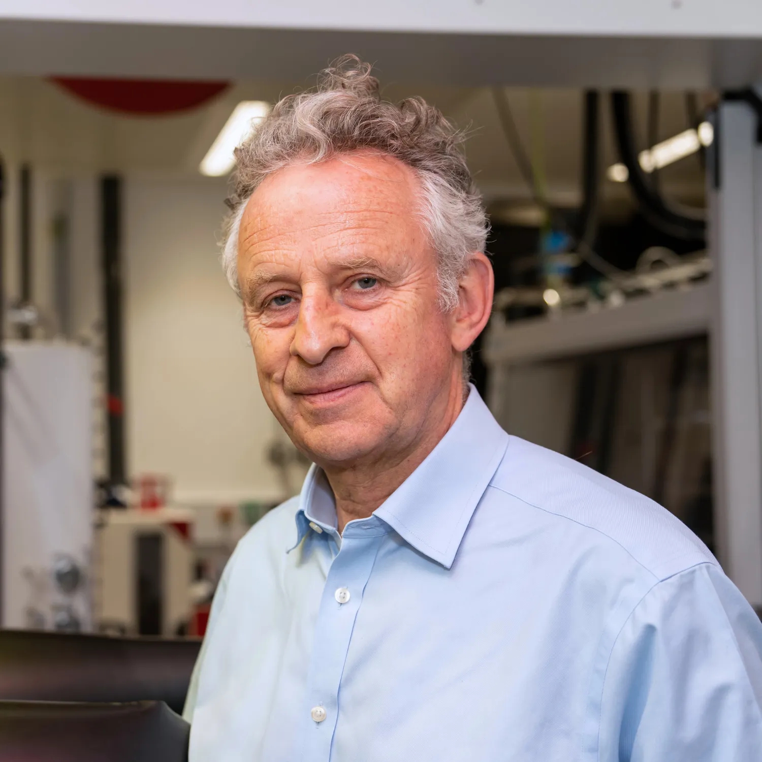 Phát minh từ "Hiệp sĩ Anh" làm rung chuyển cùng lúc 3 lĩnh vực toàn cầu- Ảnh 2. Phát minh từ "Hiệp sĩ Anh" làm rung chuyển cùng lúc 3 lĩnh vực toàn cầu- Ảnh 2.