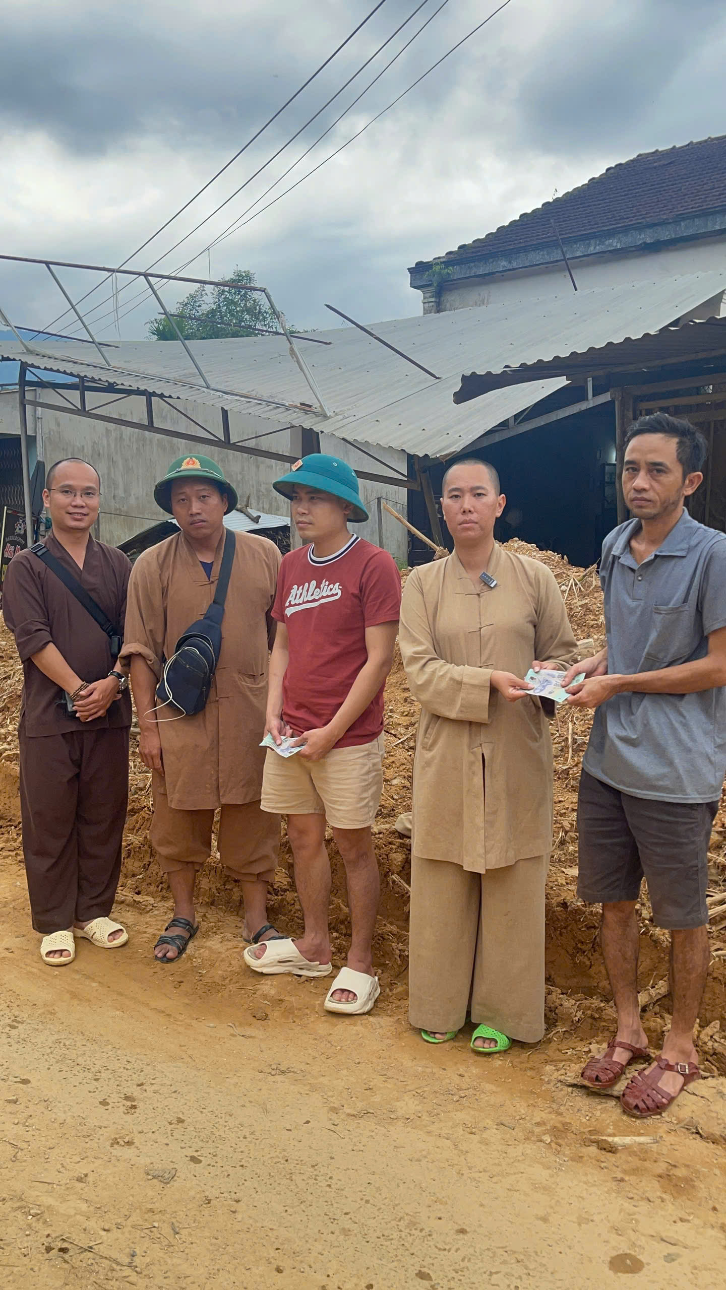 CLB Thiện nguyện trẻ Thái Bình: Lan toả tình yêu thương đến với cộng đồng- Ảnh 4. CLB Thiện nguyện trẻ Thái Bình: Lan toả tình yêu thương đến với cộng đồng- Ảnh 4.