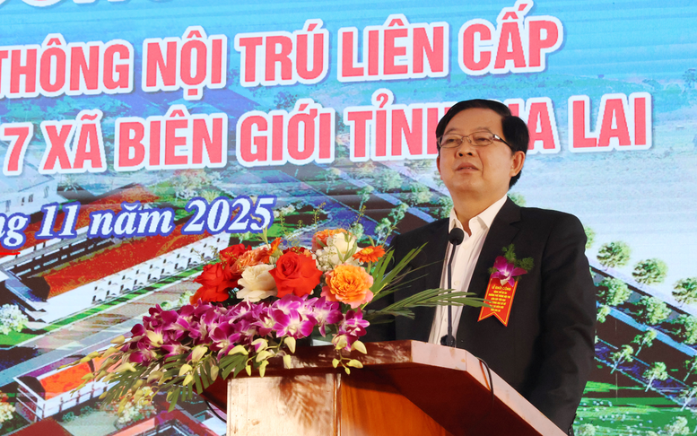 Phó Thủ tướng Hồ Quốc Dũng: Di dời dân ngay trong ngày, tuyệt đối không để xảy ra thiệt hại về người- Ảnh 7. Phó Thủ tướng Hồ Quốc Dũng: Di dời dân ngay trong ngày, tuyệt đối không để xảy ra thiệt hại về người- Ảnh 7.