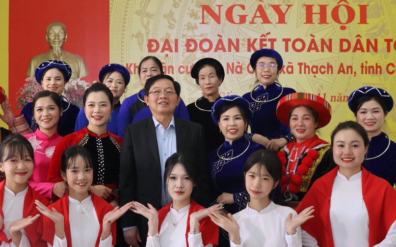 Phó Thủ tướng Hồ Quốc Dũng: Di dời dân ngay trong ngày, tuyệt đối không để xảy ra thiệt hại về người- Ảnh 8. Phó Thủ tướng Hồ Quốc Dũng: Di dời dân ngay trong ngày, tuyệt đối không để xảy ra thiệt hại về người- Ảnh 8.