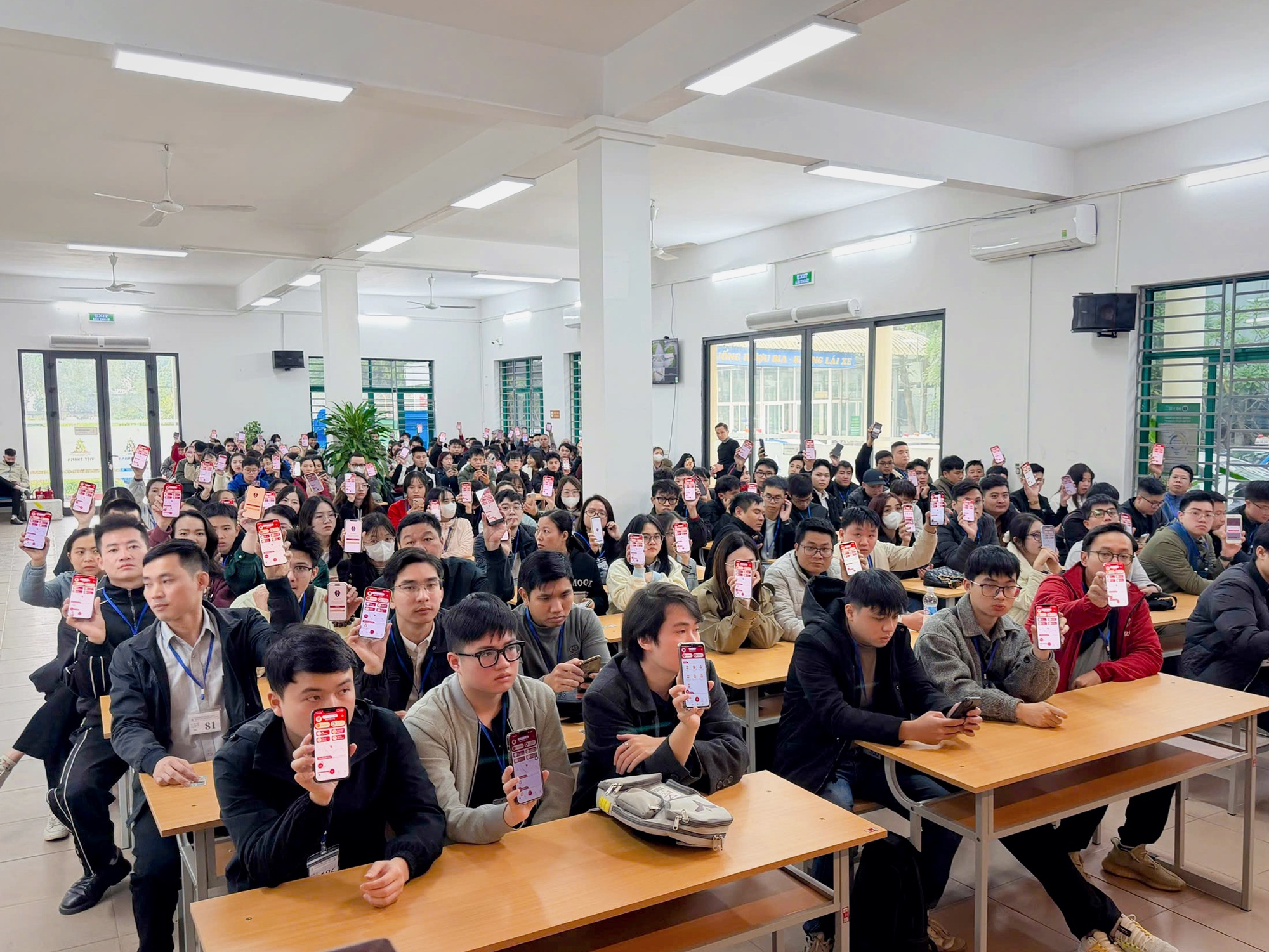 CSGT Hà Nội thông báo quan trọng tới hàng nghìn người chuẩn bị thi giấy phép lái xe- Ảnh 1. CSGT Hà Nội thông báo quan trọng tới hàng nghìn người chuẩn bị thi giấy phép lái xe- Ảnh 1.