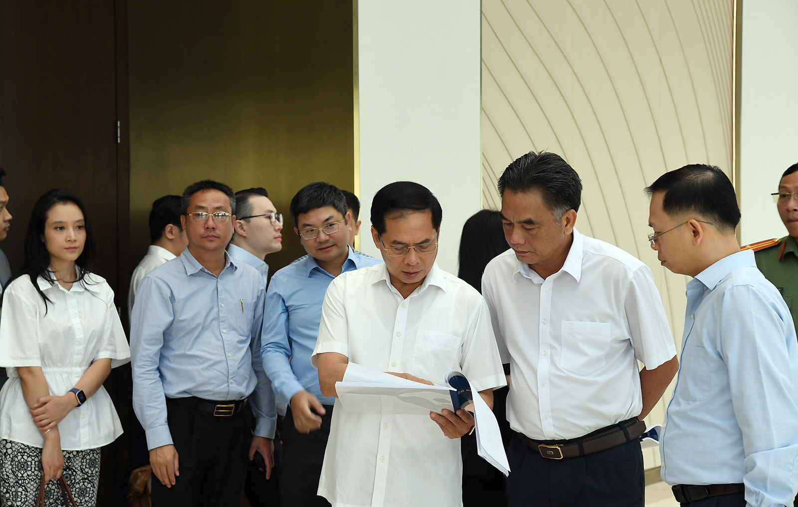 Con trai cố Tổng thống Mỹ sẽ tham dự một sự kiện đặc biệt tại VN, có nhiều DN nghìn tỷ USD của 4 châu lục- Ảnh 2.