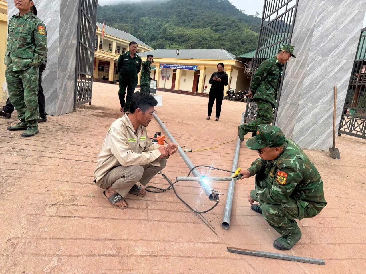 Mô hình “Ánh sáng vùng biên” xã Mỹ Lý kiến tạo diện mạo mới nơi biên giới Nghệ An- Ảnh 3.