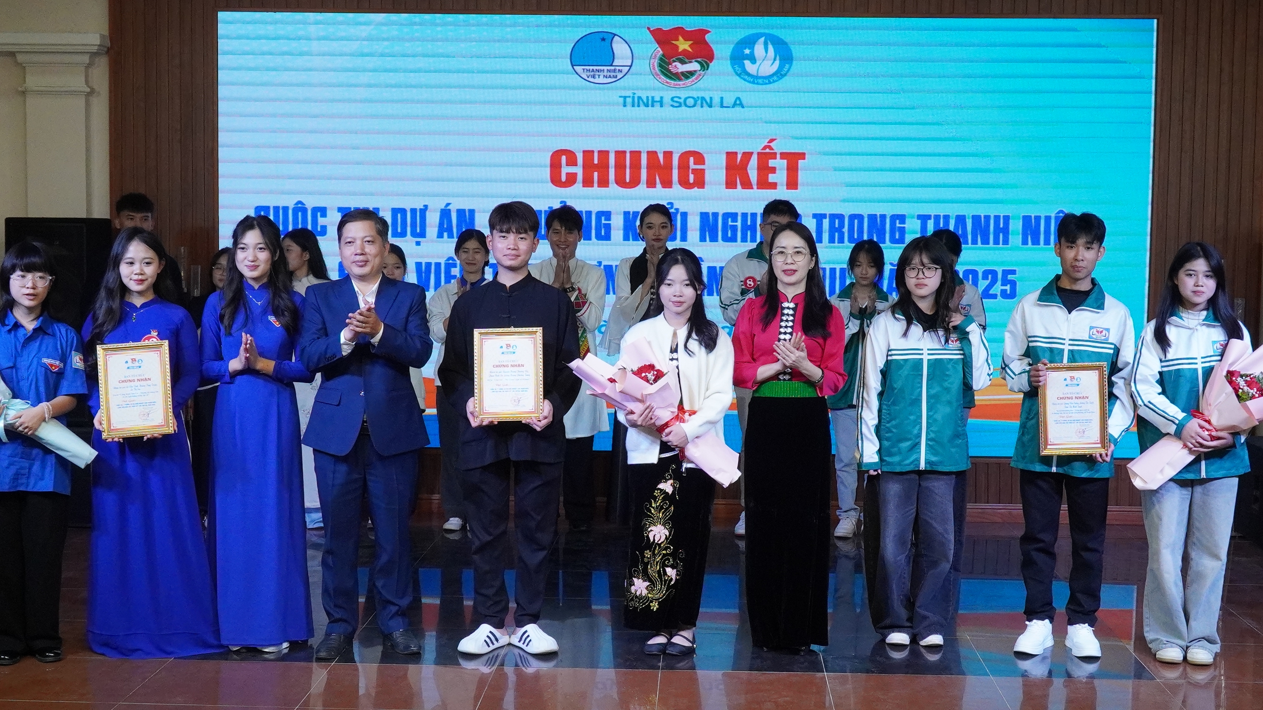 13 dự án xuất sắc tranh tài tại Chung kết Cuộc thi "Dự án, ý tưởng khởi nghiệp thanh niên, sinh viên Sơn La năm 2025"- Ảnh 11.