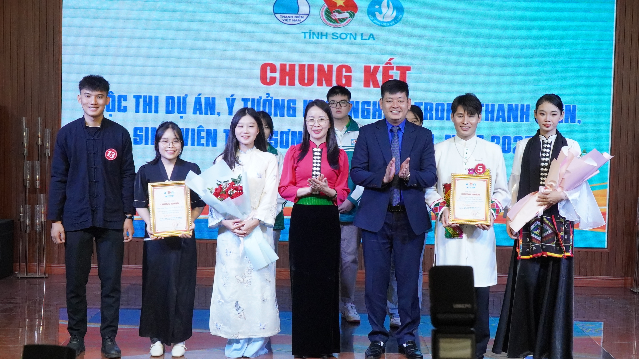 13 dự án xuất sắc tranh tài tại Chung kết Cuộc thi "Dự án, ý tưởng khởi nghiệp thanh niên, sinh viên Sơn La năm 2025"- Ảnh 10.