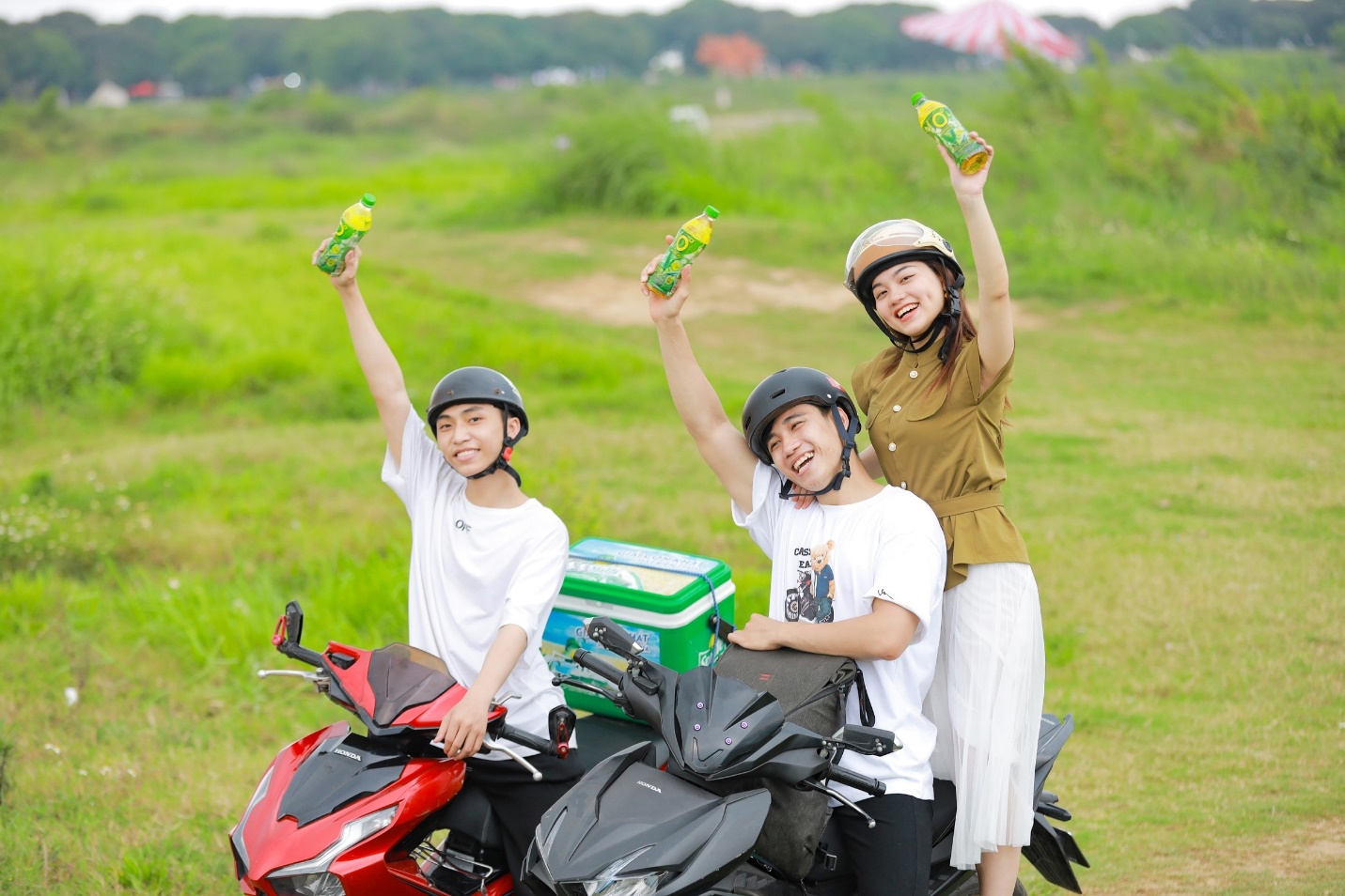 Nhấp trà, thở sâu, sống chậm: Bí quyết giảm stress cuối năm của Gen Z- Ảnh 2.