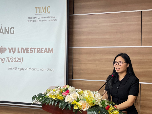 Trường CĐ Hữu Nghị: Bế giảng Lớp bồi dưỡng nghiệp vụ Livestream - Khóa 01- Ảnh 11.