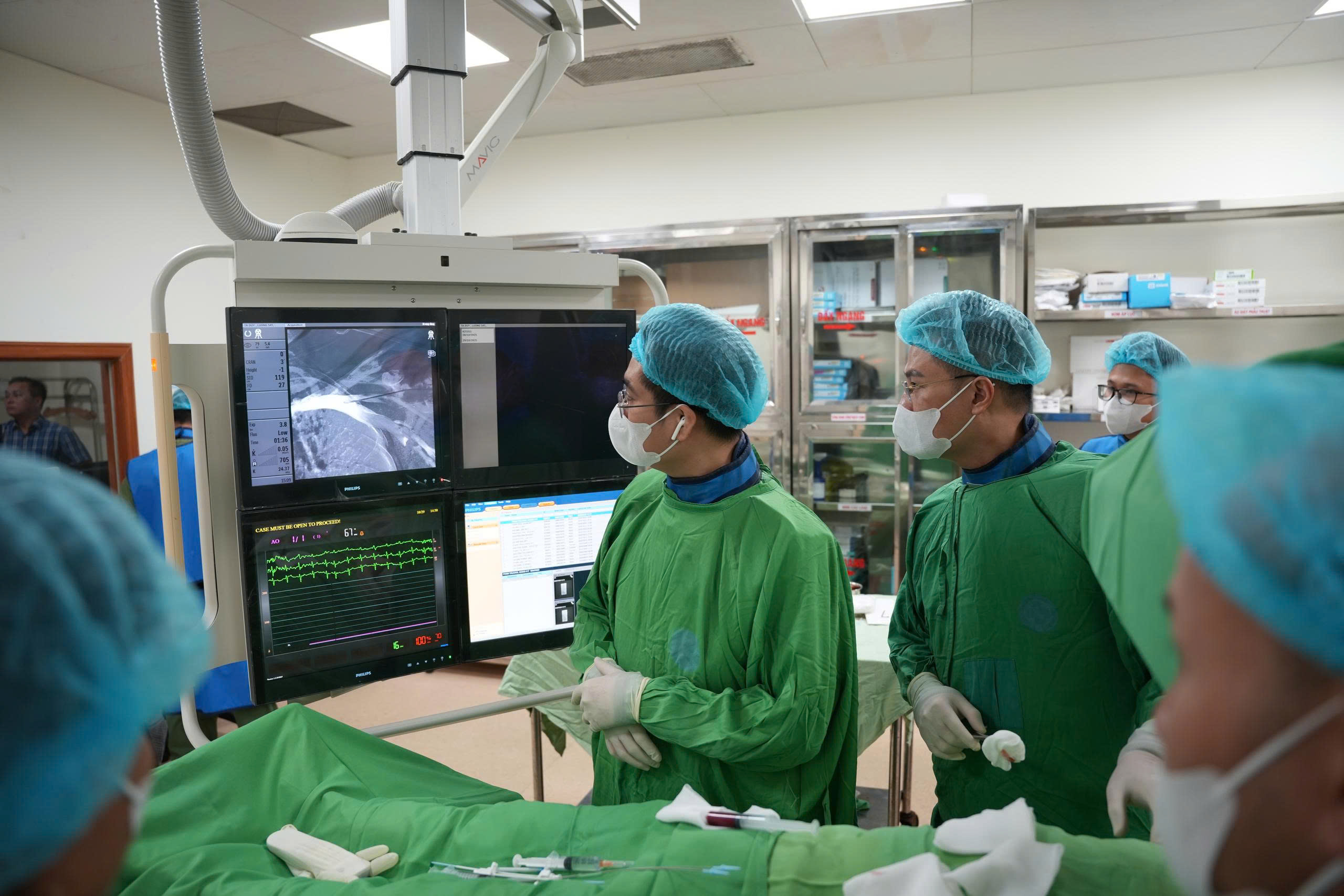 Hưng Yên: Triển khai thành công kỹ thuật chuyên sâu về can thiệp tim mạch tại BVĐK Thái Bình- Ảnh 2. Hưng Yên: Triển khai thành công kỹ thuật chuyên sâu về can thiệp tim mạch tại BVĐK Thái Bình- Ảnh 2.