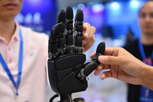 Trung Quốc tạo ra robot đến mức có thể "siết chặt ốc vít", nhưng vẫn phải chấp nhận thua xa một nhân tố- Ảnh 4. Trung Quốc tạo ra robot đến mức có thể "siết chặt ốc vít", nhưng vẫn phải chấp nhận thua xa một nhân tố- Ảnh 4.