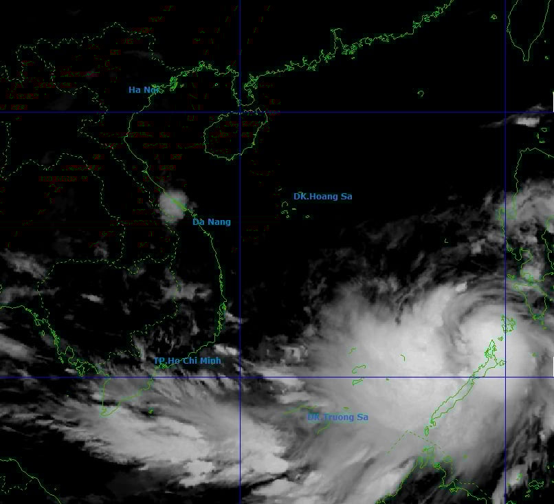 Bão số 13 có thể giật cấp 17 hoặc hơn nữa sẽ đổ bộ trực tiếp vào những tỉnh, thành nào?- Ảnh 1. Bão số 13 có thể giật cấp 17 hoặc hơn nữa sẽ đổ bộ trực tiếp vào những tỉnh, thành nào?- Ảnh 1.