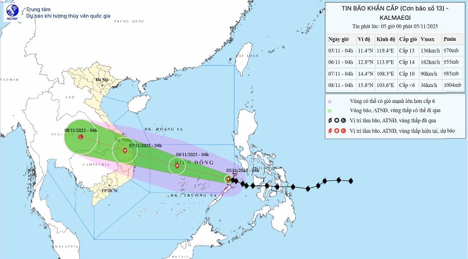 Bão số 13 có thể giật cấp 17 hoặc hơn nữa sẽ đổ bộ trực tiếp vào những tỉnh, thành nào?- Ảnh 2. Bão số 13 có thể giật cấp 17 hoặc hơn nữa sẽ đổ bộ trực tiếp vào những tỉnh, thành nào?- Ảnh 2.