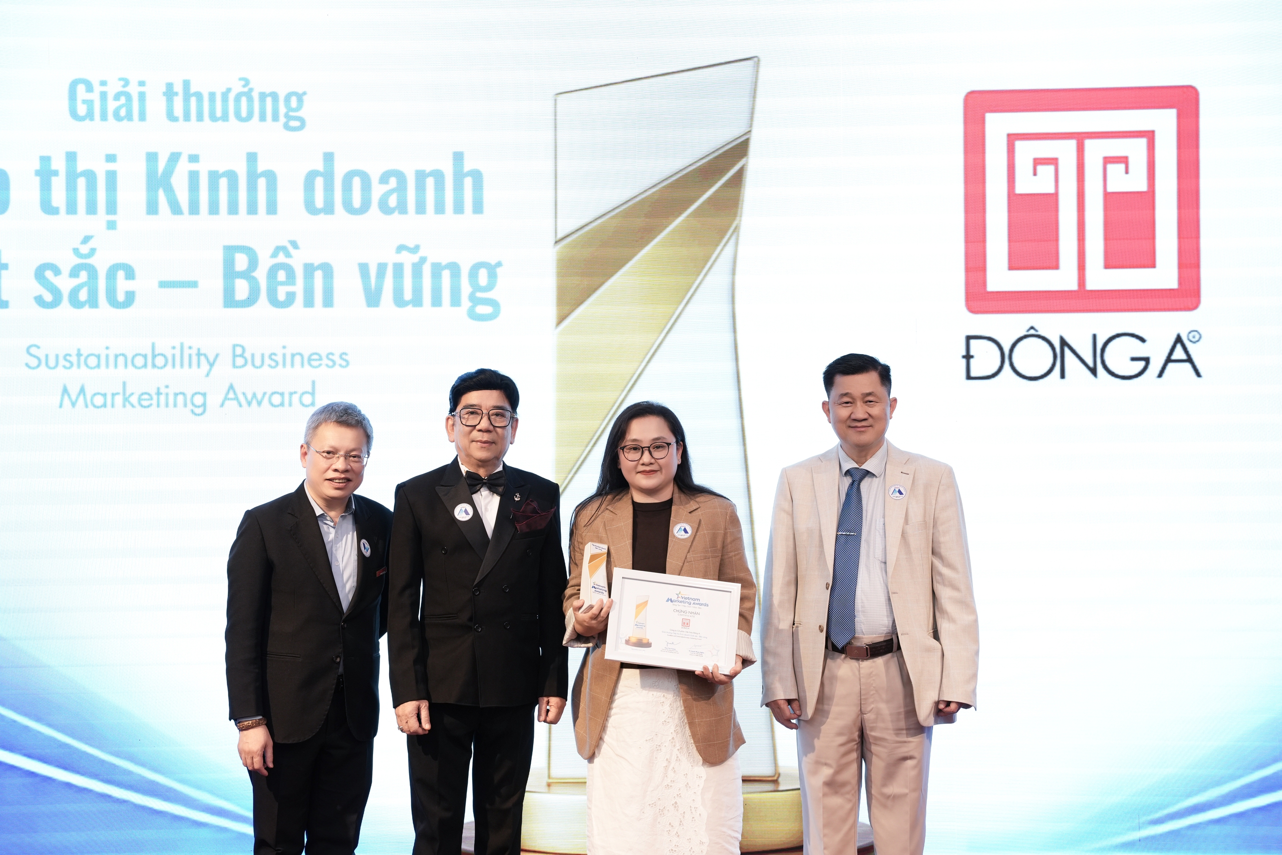 Vietnam Marketing Summit -- Tôn vinh những sáng tạo marketing xuất sắc- Ảnh 6. Vietnam Marketing Summit -- Tôn vinh những sáng tạo marketing xuất sắc- Ảnh 6.