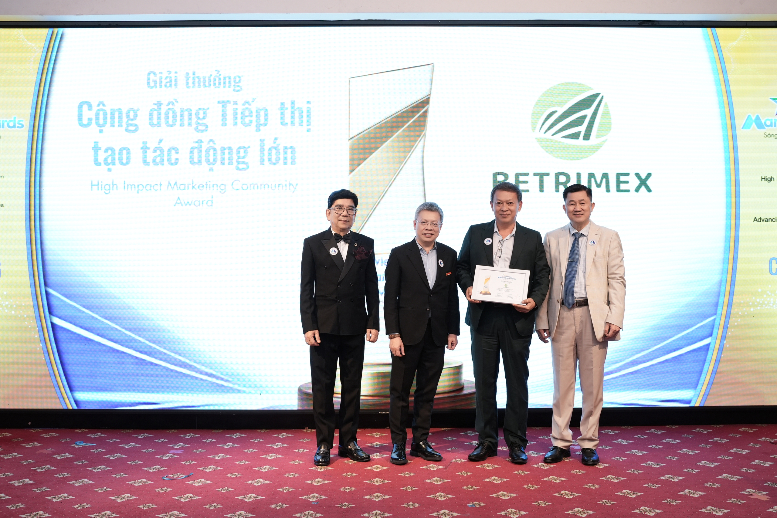 Vietnam Marketing Summit -- Tôn vinh những sáng tạo marketing xuất sắc- Ảnh 11. Vietnam Marketing Summit -- Tôn vinh những sáng tạo marketing xuất sắc- Ảnh 11.