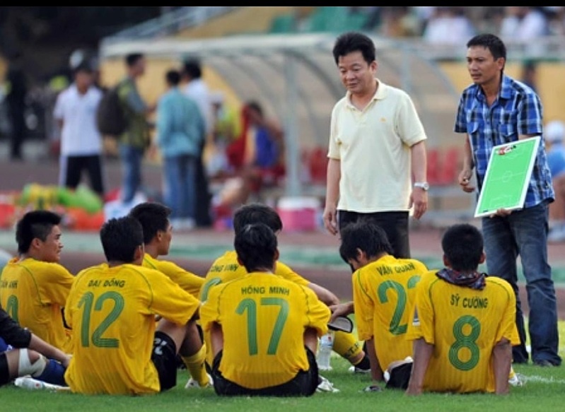 Câu lạc bộ bóng đá Hà Nội tri ân và gìn giữ những giá trị lịch sử, truyền thống- Ảnh 4. Câu lạc bộ bóng đá Hà Nội tri ân và gìn giữ những giá trị lịch sử, truyền thống- Ảnh 4.