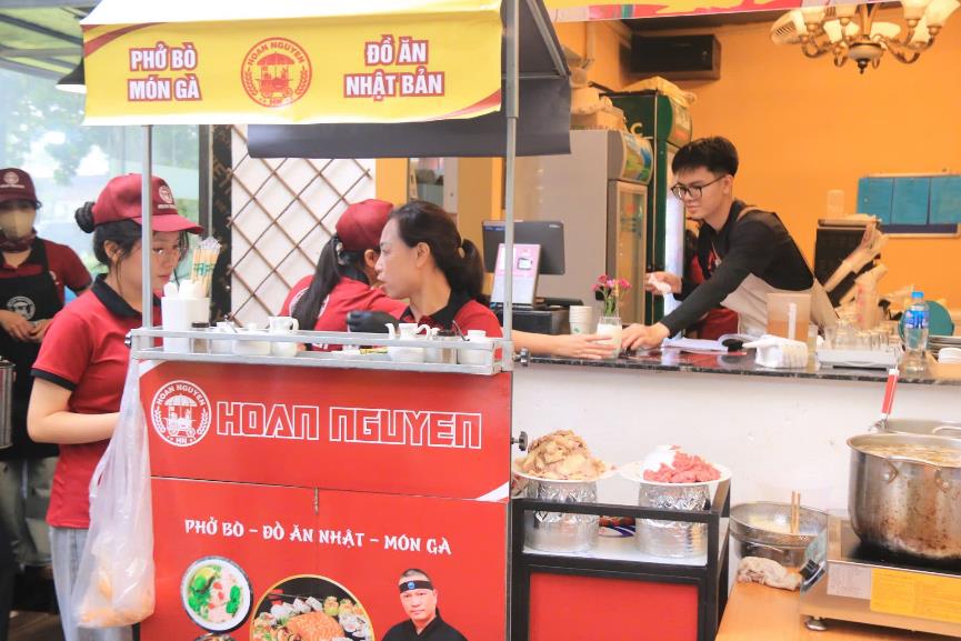 Ra mắt Không gian Nghệ thuật sống Hoàn Nguyên điểm hẹn văn hóa mới giữa lòng Hà Nội- Ảnh 3. Ra mắt Không gian Nghệ thuật sống Hoàn Nguyên điểm hẹn văn hóa mới giữa lòng Hà Nội- Ảnh 3.