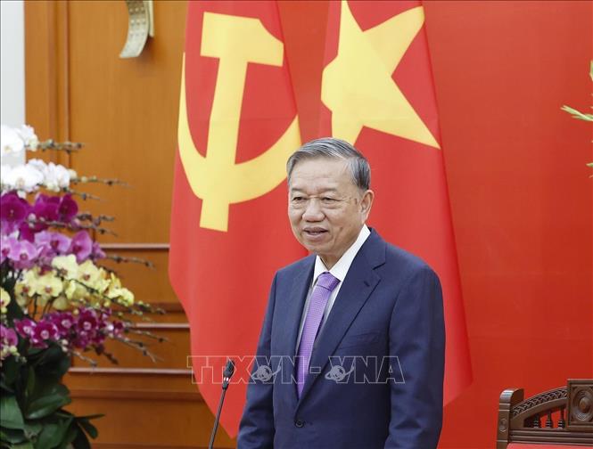 Bài viết của Tổng Bí thư Tô Lâm: Quân đội nhân dân vững bước dưới cờ Đảng quang vinh- Ảnh 1.