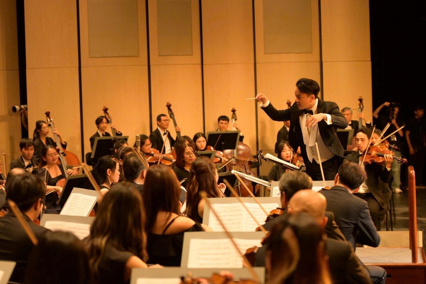 Hòa nhạc đặc biệt đón năm mới 2026 tại Nhà hát Hồ Gươm- Ảnh 1.