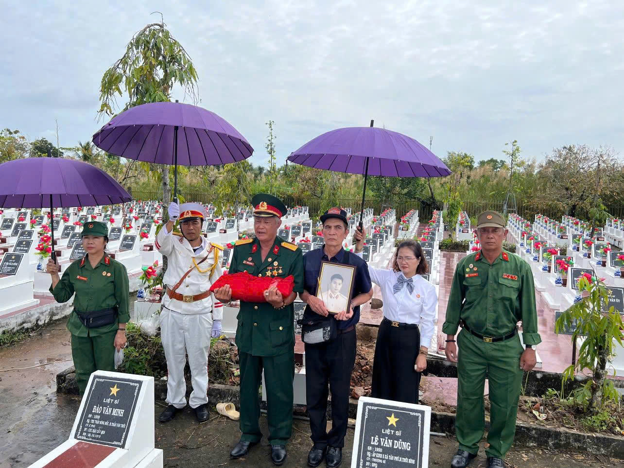 Đưa hai liệt sĩ về với quê hương, đất mẹ sau nửa thế kỷ- Ảnh 4.