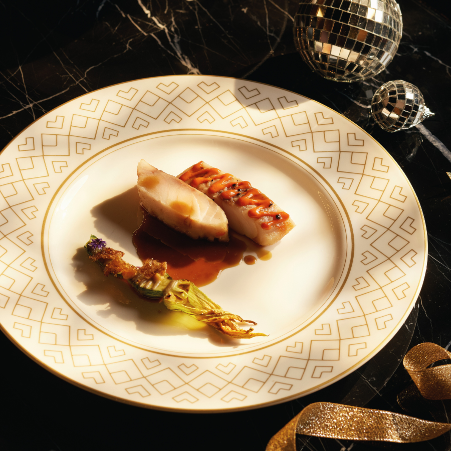 Đến Capella Hanoi dịp cuối năm thưởng thức “The Grand Holiday Show 2025”- Ảnh 4.