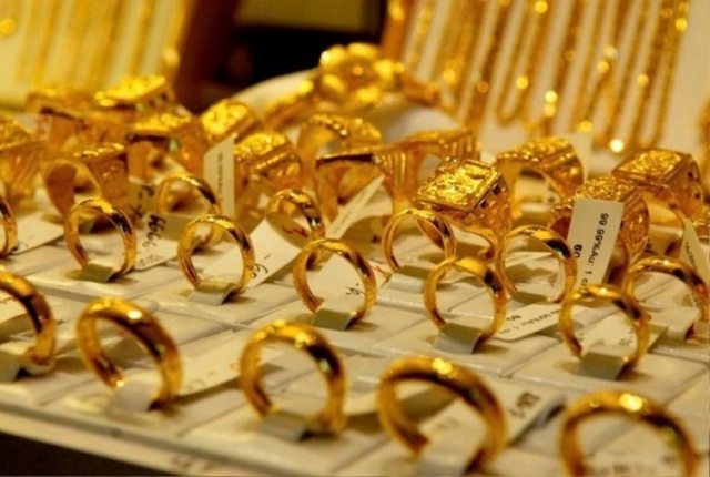 Giá vàng hôm nay 8/12: Giảm mạnh- Ảnh 1.
