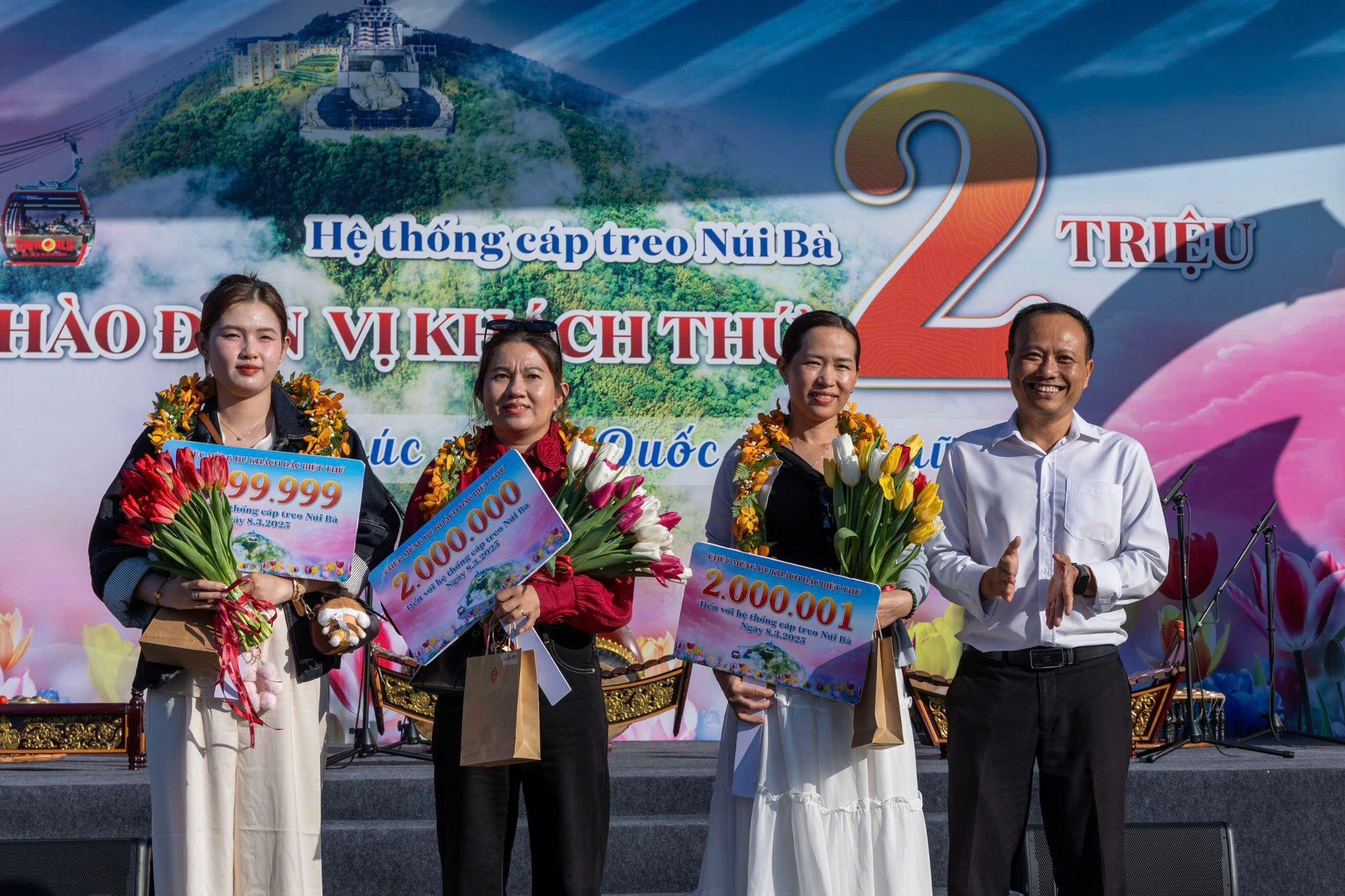 Du lịch tâm linh và Vesak 2025 mang đến nhiều cơ hội lớn cho Tây Ninh- Ảnh 2.