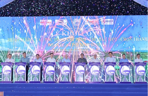 Thu hút đầu tư xanh tại các Khu công nghiệp Bình Phước trong kỷ nguyên mới- Ảnh 1. Thu hút đầu tư xanh tại các Khu công nghiệp Bình Phước trong kỷ nguyên mới- Ảnh 1.