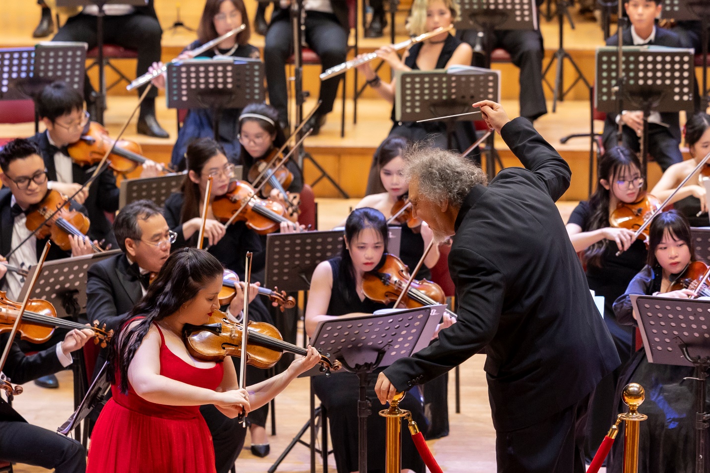 Tchaikovsky Night: Khi âm nhạc chạm tới trái tim- Ảnh 2. Tchaikovsky Night: Khi âm nhạc chạm tới trái tim- Ảnh 2.