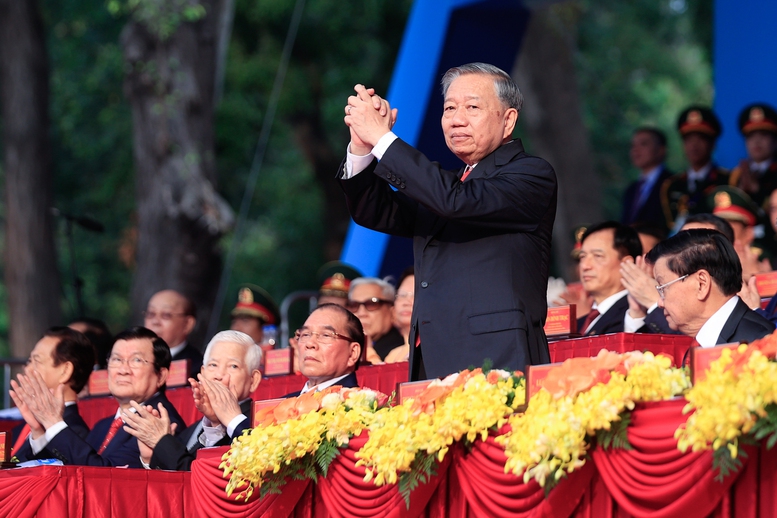 Tổng Bí thư Tô Lâm: Tiếp tục lập nên những kỳ tích trong kỷ nguyên mới của dân tộc- Ảnh 2. Tổng Bí thư Tô Lâm: Tiếp tục lập nên những kỳ tích trong kỷ nguyên mới của dân tộc- Ảnh 2.