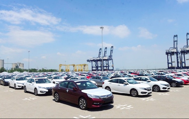 Gần 19.000 ô tô nhập khẩu chỉ trong một tháng- Ảnh 1. Gần 19.000 ô tô nhập khẩu chỉ trong một tháng- Ảnh 1.