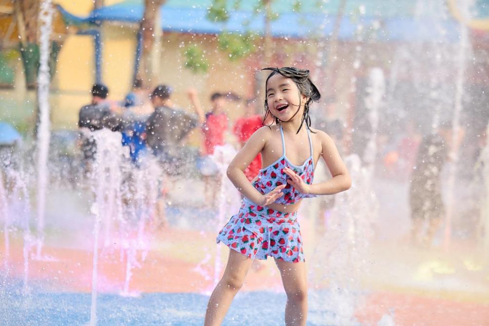 Hàng ngàn du khách nô nức đến Sun World Ha Nam - thiên đường “giải nhiệt” mới tại miền Bắc- Ảnh 10. C:\Users\haht02\Downloads\KHAH0743 (1).jpg
