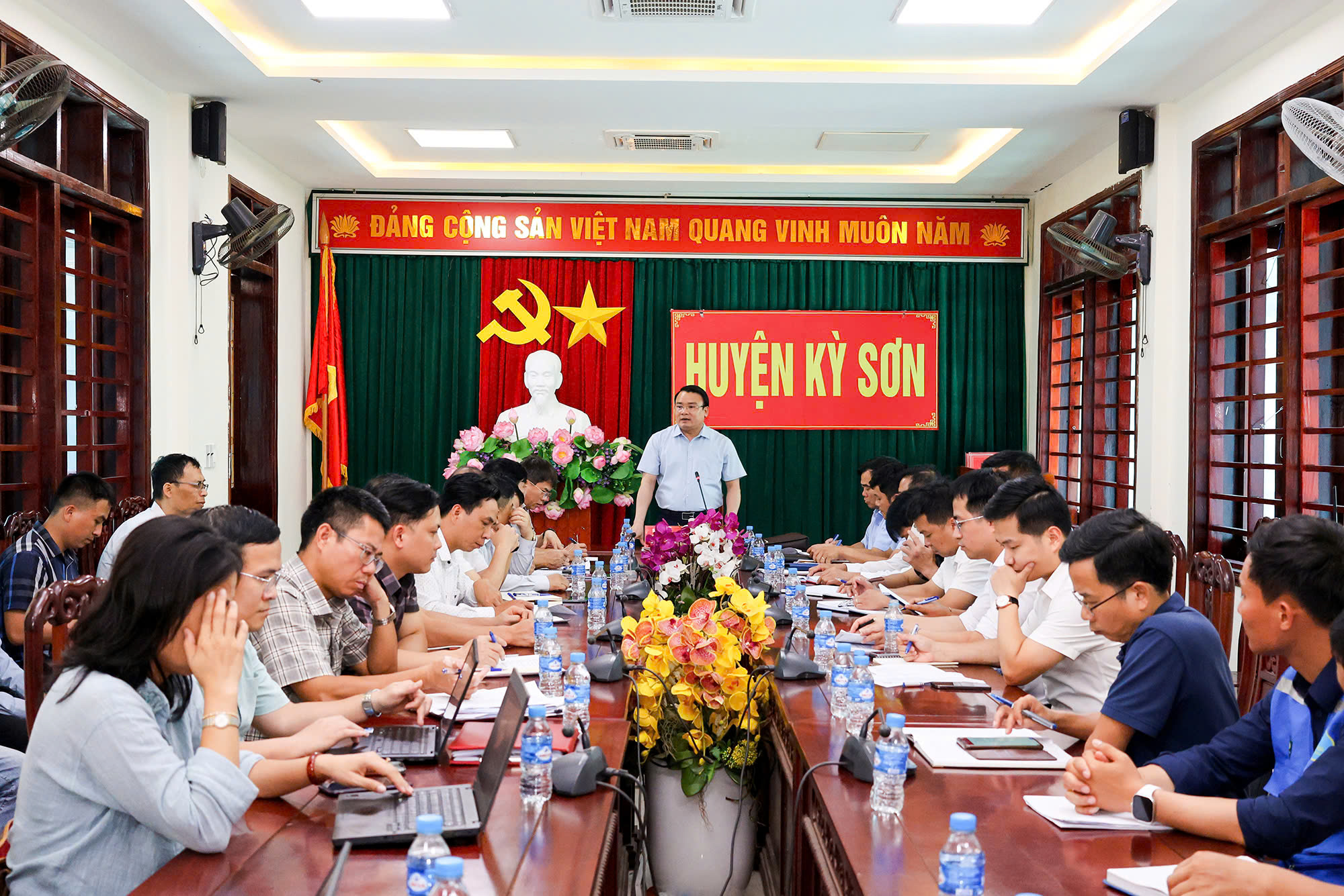 Nghệ An: Tháo gỡ khó khăn cho các công trình, dự án tại huyện Kỳ Sơn- Ảnh 3. Nghệ An: Tháo gỡ khó khăn cho các công trình, dự án tại huyện Kỳ Sơn- Ảnh 3.