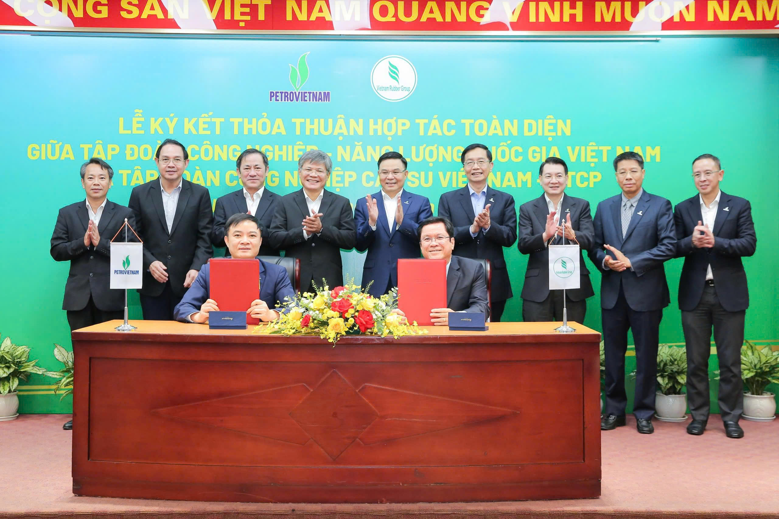 Ký kết hợp tác giữa VRG và Petrovietnam: Nỗ lực hướng tới tăng trưởng xanh- Ảnh 4. Ký kết hợp tác giữa VRG và Petrovietnam: Nỗ lực hướng tới tăng trưởng xanh- Ảnh 4.