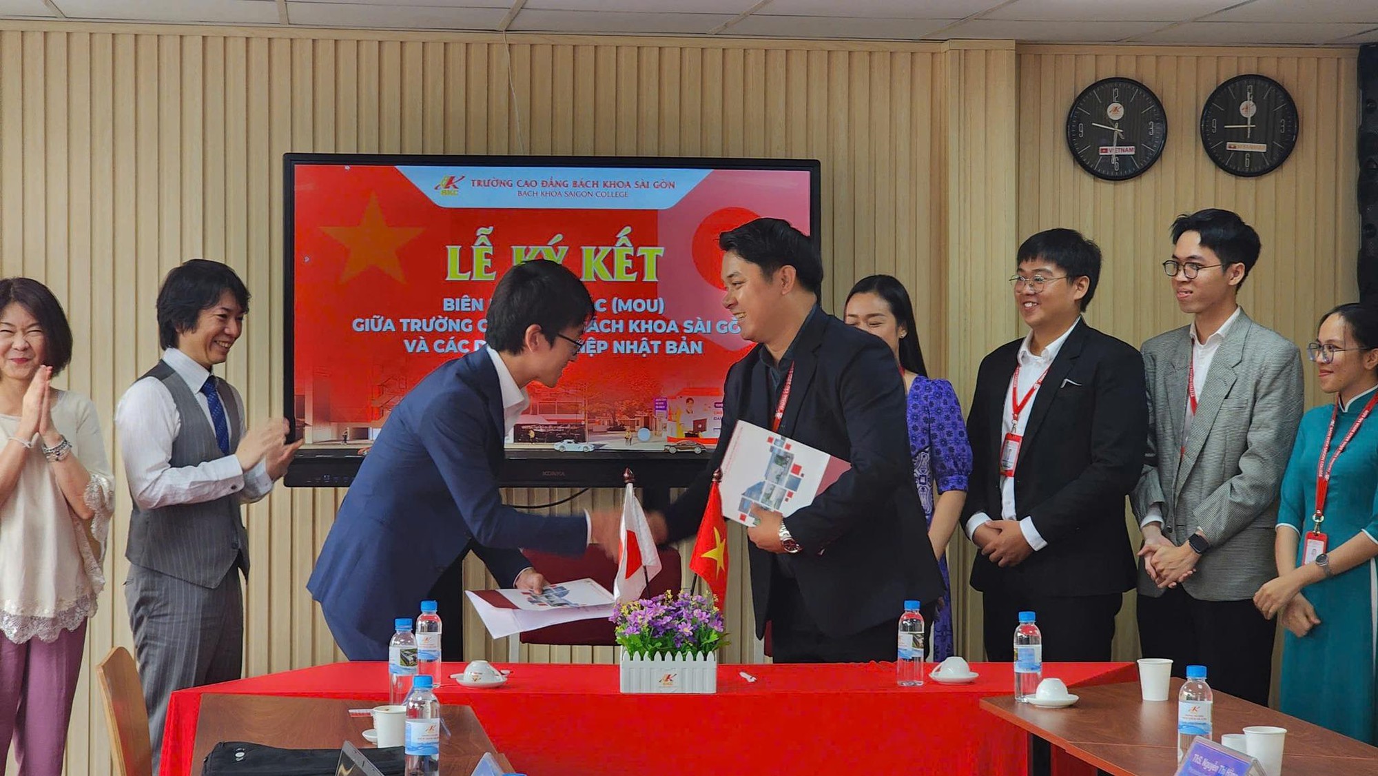 Việt Nam đặt mục tiêu phát triển nguồn nhân lực phục vụ phát triển công nghệ- Ảnh 2. Việt Nam đặt mục tiêu phát triển nguồn nhân lực phục vụ phát triển công nghệ- Ảnh 2.
