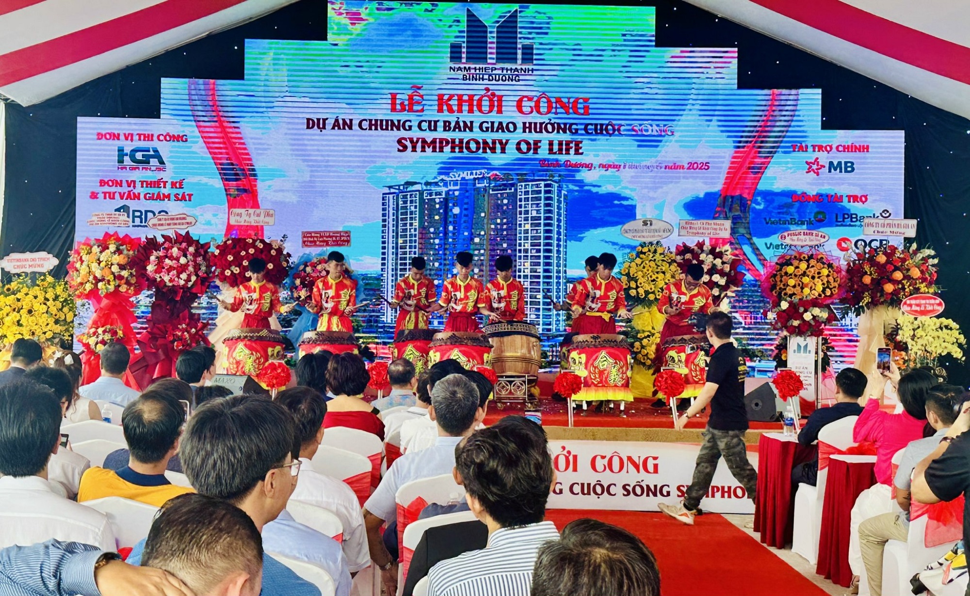 Nghi thức Khởi công dự án cao ốc căn hộ symlife.