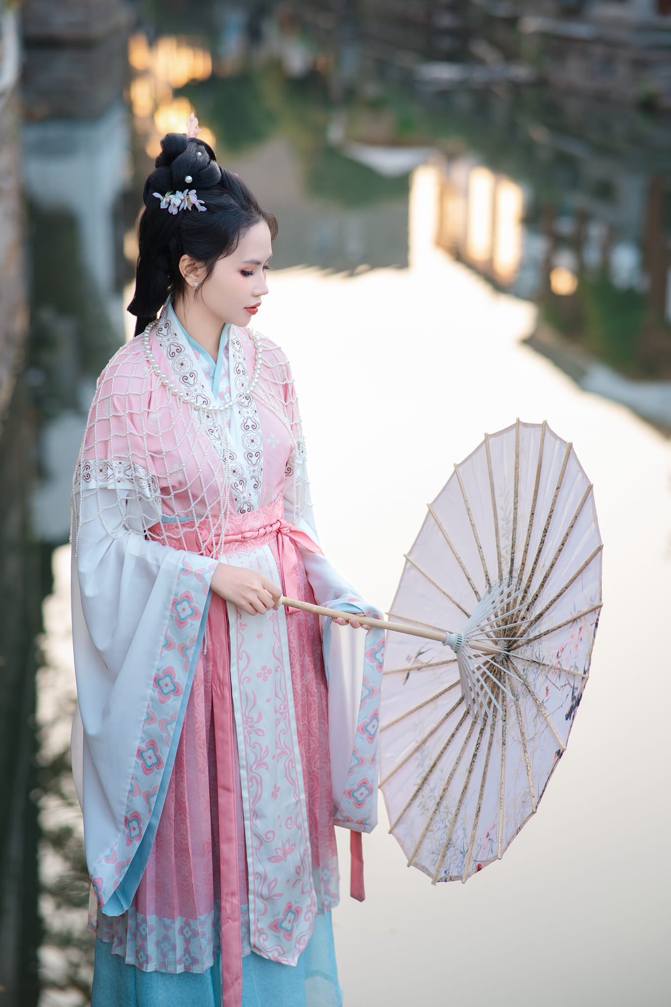 Khởi nghiệp từ phế phẩm của biển, cô gái Việt “hốt bạc” từ Á sang Âu
- Ảnh 3. Khởi nghiệp từ phế phẩm của biển, cô gái Việt “hốt bạc” từ Á sang Âu
- Ảnh 3.