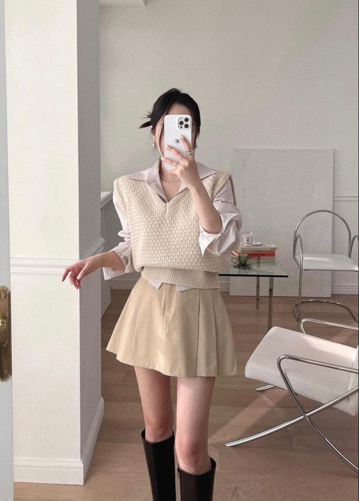 Có 1 kiểu áo quốc dân, dù diện đi làm hay đi chơi đều "tuyệt đối thanh lịch"!- Ảnh 29. Có 1 kiểu áo quốc dân, dù diện đi làm hay đi chơi đều "tuyệt đối thanh lịch"!- Ảnh 29.