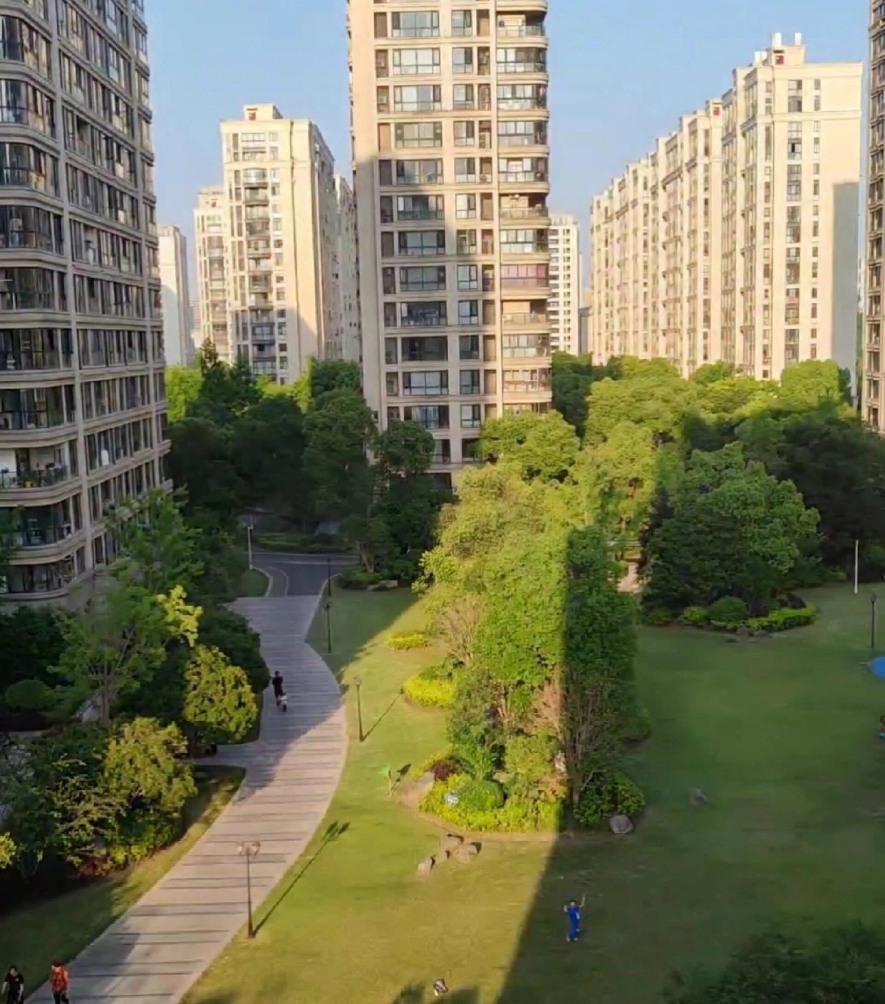 Có tiền mua chung cư cứ chọn 5 "tầng vàng" này: Càng ở càng lộc, nếu bán đi cũng lãi lớn- Ảnh 2.