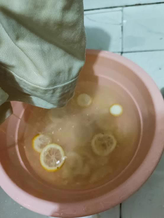 Cắt đôi quả chanh rồi "bôi khắp nhà", hiệu quả "vàng mười" khiến tôi ngỡ ngàng- Ảnh 2. Cắt đôi quả chanh rồi "bôi khắp nhà", hiệu quả "vàng mười" khiến tôi ngỡ ngàng- Ảnh 2.