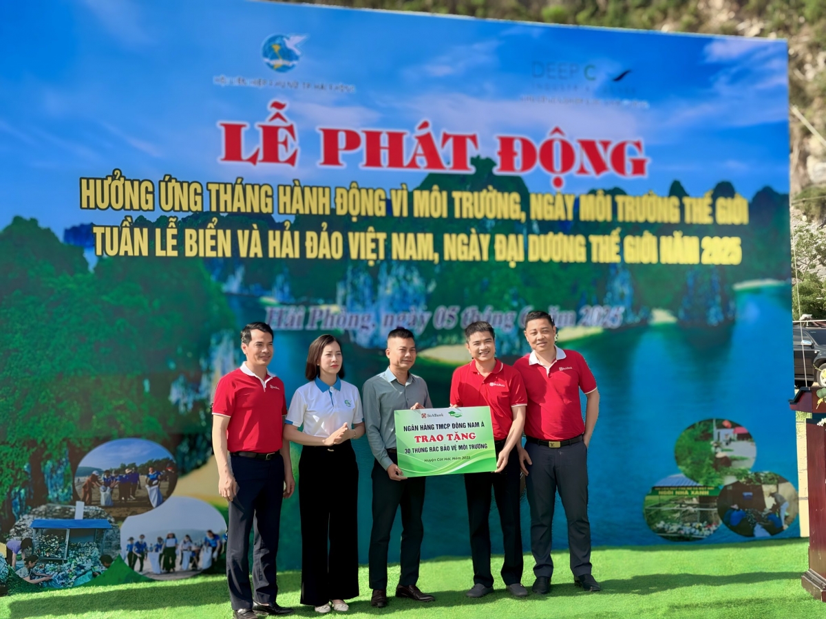 Cán bộ nhân viên SeABank chung tay làm sạch 11 bãi biển vì môi trường xanh- Ảnh 3. Cán bộ nhân viên SeABank chung tay làm sạch 11 bãi biển vì môi trường xanh- Ảnh 3.