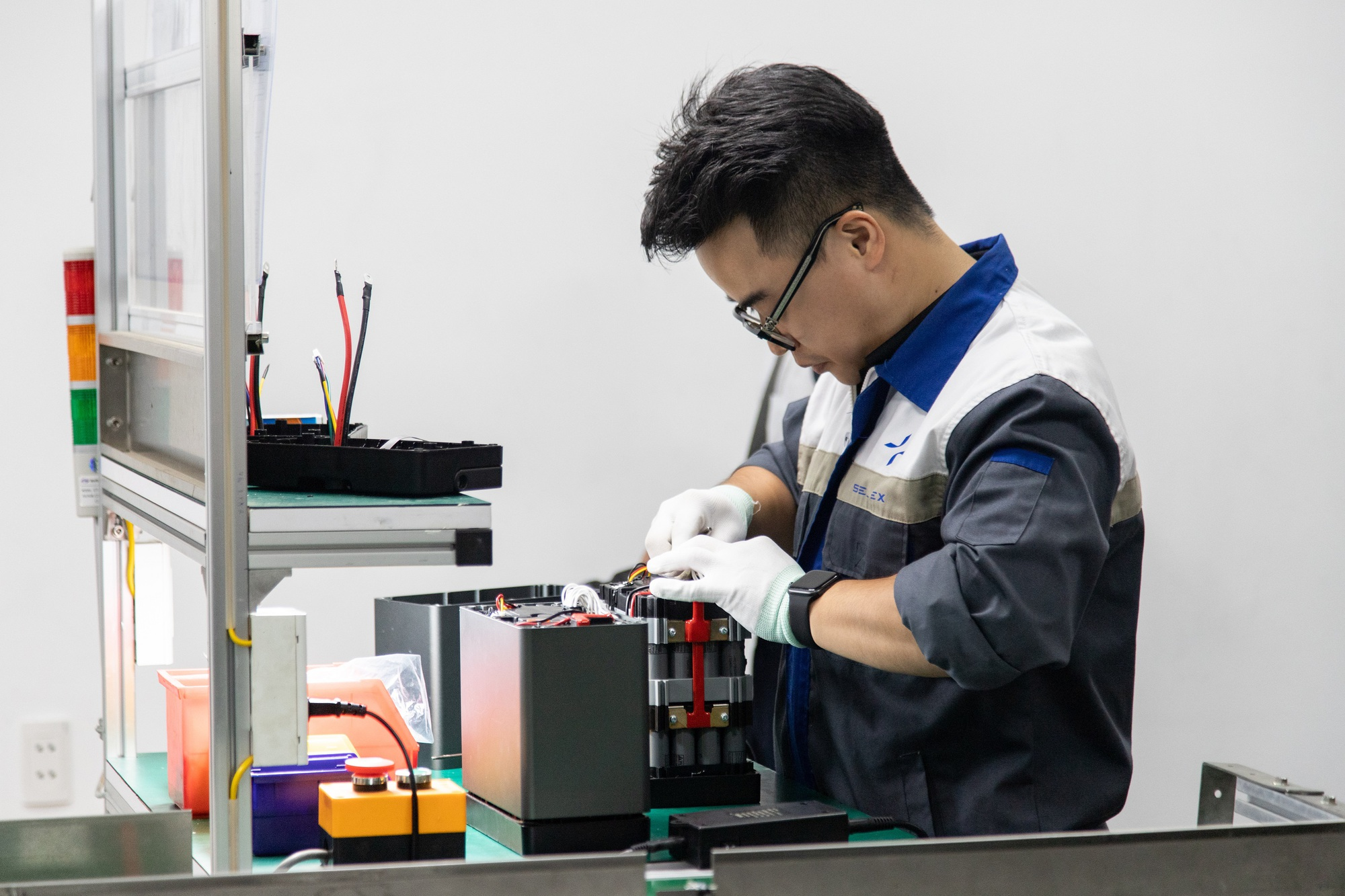 Xe máy điện có pin đầy trong 2 phút, khách muốn có 100.000 chiếc: Công nghệ nào của người Việt đứng sau?- Ảnh 3. Xe máy điện có pin đầy trong 2 phút, khách muốn có 100.000 chiếc: Công nghệ nào của người Việt đứng sau?- Ảnh 3.
