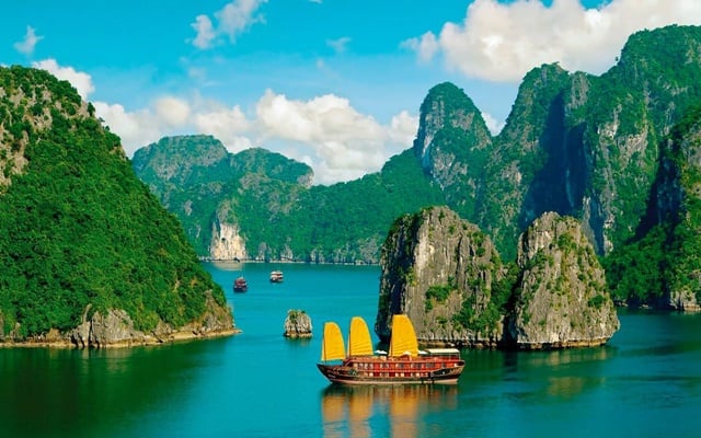 Quảng Ninh kích cầu du lịch hè 2025 với nhiều sự kiện hấp dẫn- Ảnh 1.