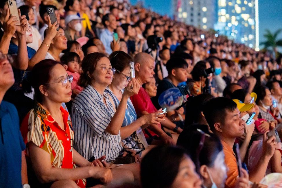 Những khoảnh khắc mãn nhãn trong đêm khai mạc DIFF 2025- Ảnh 3. Những khoảnh khắc mãn nhãn trong đêm khai mạc DIFF 2025- Ảnh 3.