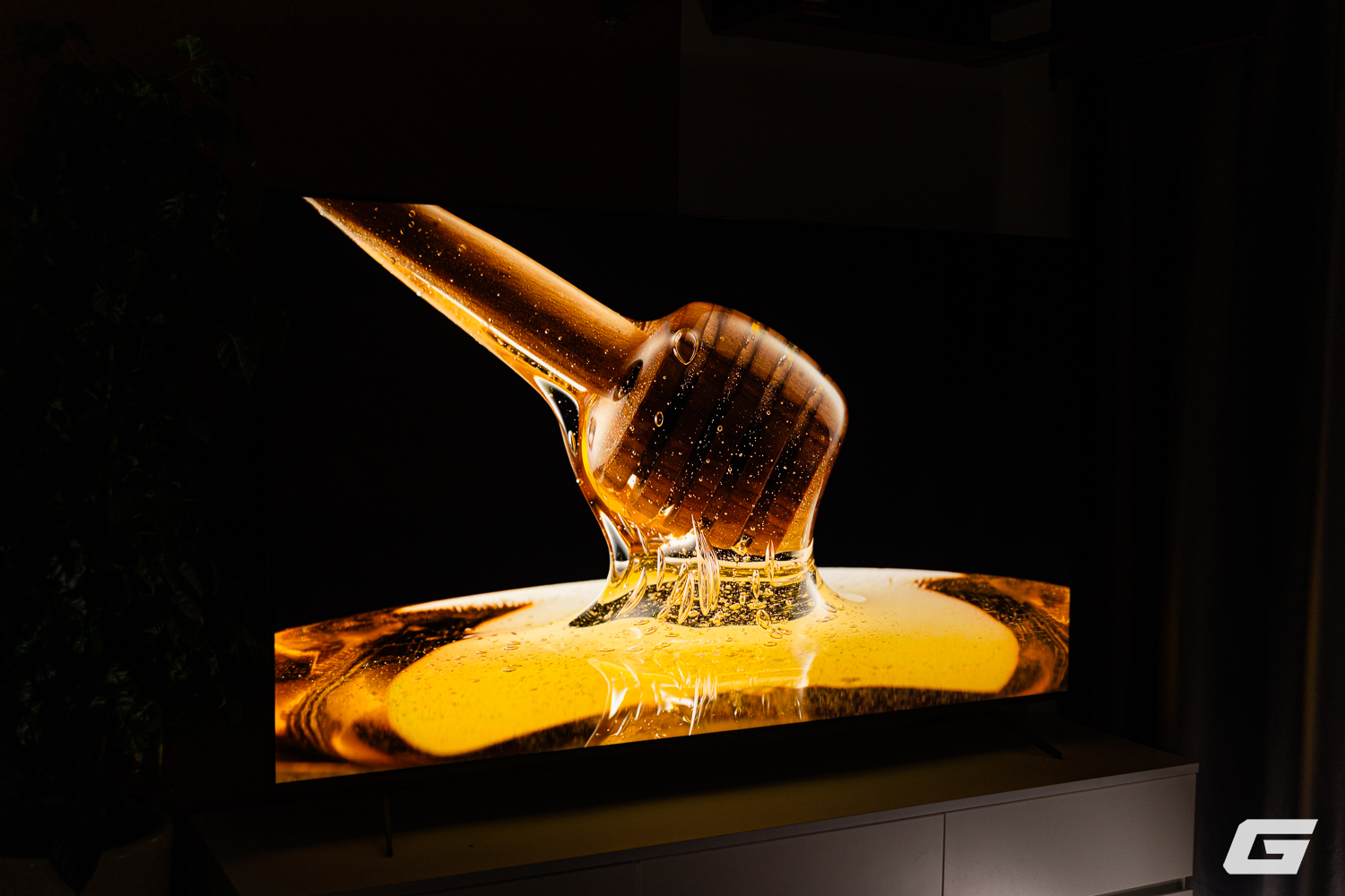 TV TCL giá 18 triệu mới: Màn QD-Mini LED 65 inch, 4K, 144Hz, HDR10+, âm thanh Onkyo 2.1 và Google TV- Ảnh 16. TV TCL giá 18 triệu mới: Màn QD-Mini LED 65 inch, 4K, 144Hz, HDR10+, âm thanh Onkyo 2.1 và Google TV- Ảnh 16.