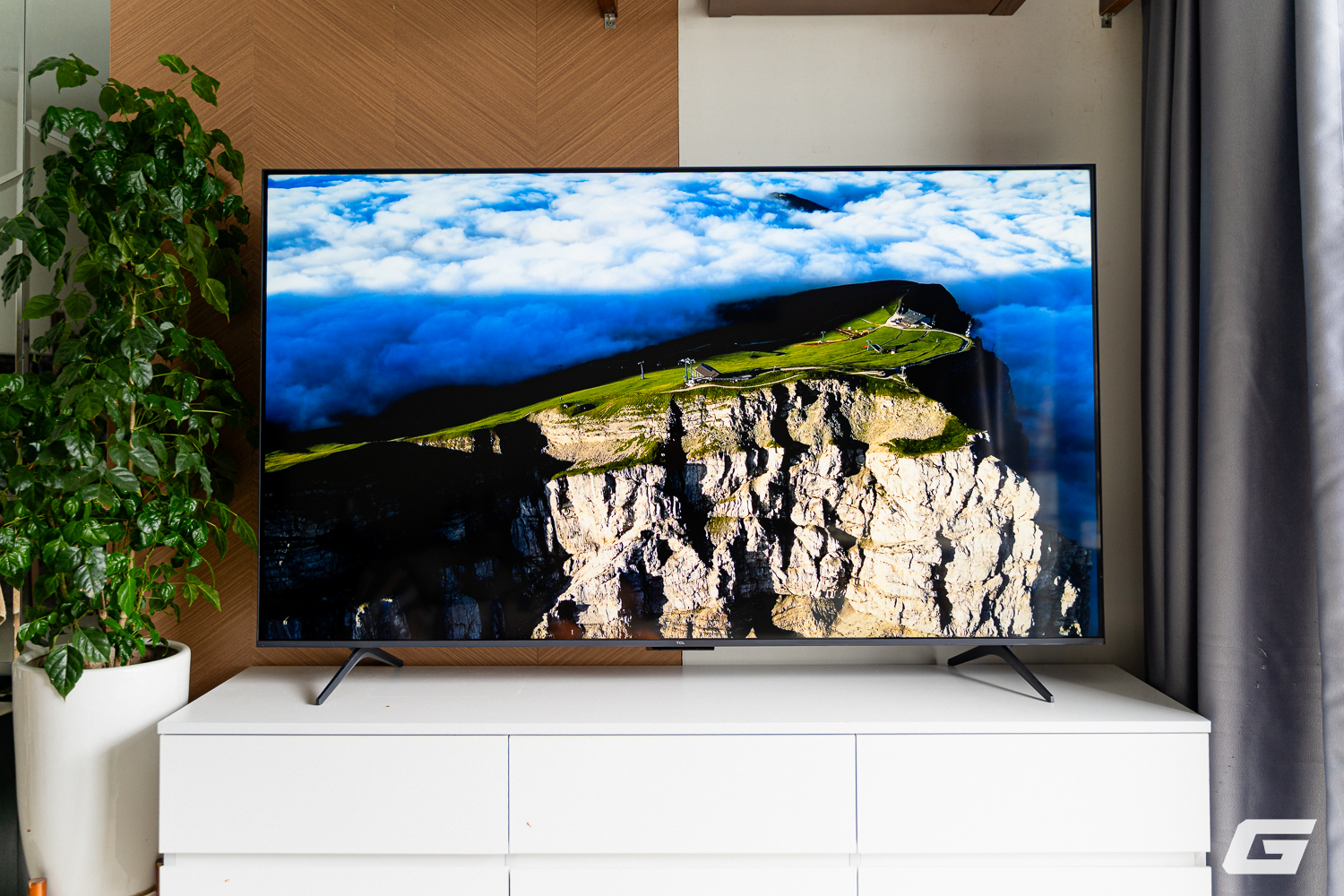 TV TCL giá 18 triệu mới: Màn QD-Mini LED 65 inch, 4K, 144Hz, HDR10+, âm thanh Onkyo 2.1 và Google TV- Ảnh 9. TV TCL giá 18 triệu mới: Màn QD-Mini LED 65 inch, 4K, 144Hz, HDR10+, âm thanh Onkyo 2.1 và Google TV- Ảnh 9.