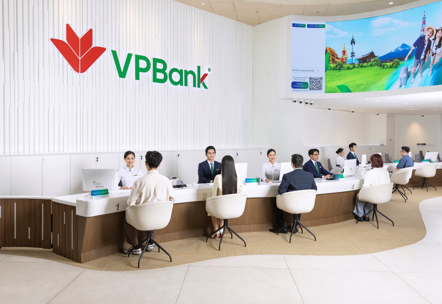 VPBank tăng 4 bậc trong bảng xếp hạng Fortune Southeast Asia 500- Ảnh 1. VPBank tăng 4 bậc trong bảng xếp hạng Fortune Southeast Asia 500- Ảnh 1.