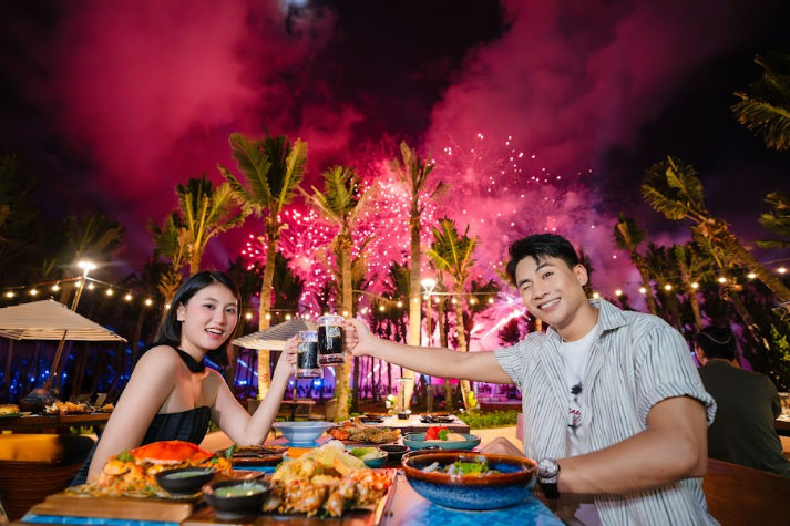 Show Bản giao hưởng Đảo Xanh áp dụng giá vé lẻ chỉ còn 600.000 đồng- Ảnh 4. Show Bản giao hưởng Đảo Xanh áp dụng giá vé lẻ chỉ còn 600.000 đồng- Ảnh 4.