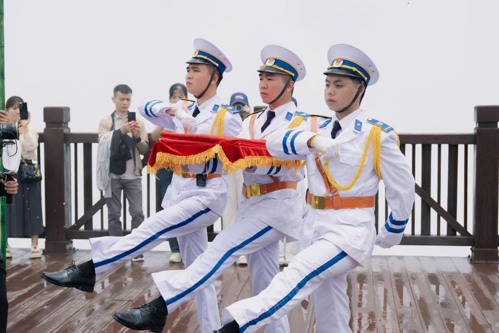 Fansipan ra mắt show ‘Đỉnh thiêng du ký’ tại 3 địa điểm, 3 độ cao của nóc nhà Đông Dương- Ảnh 8. Fansipan ra mắt show ‘Đỉnh thiêng du ký’ tại 3 địa điểm, 3 độ cao của nóc nhà Đông Dương- Ảnh 8.