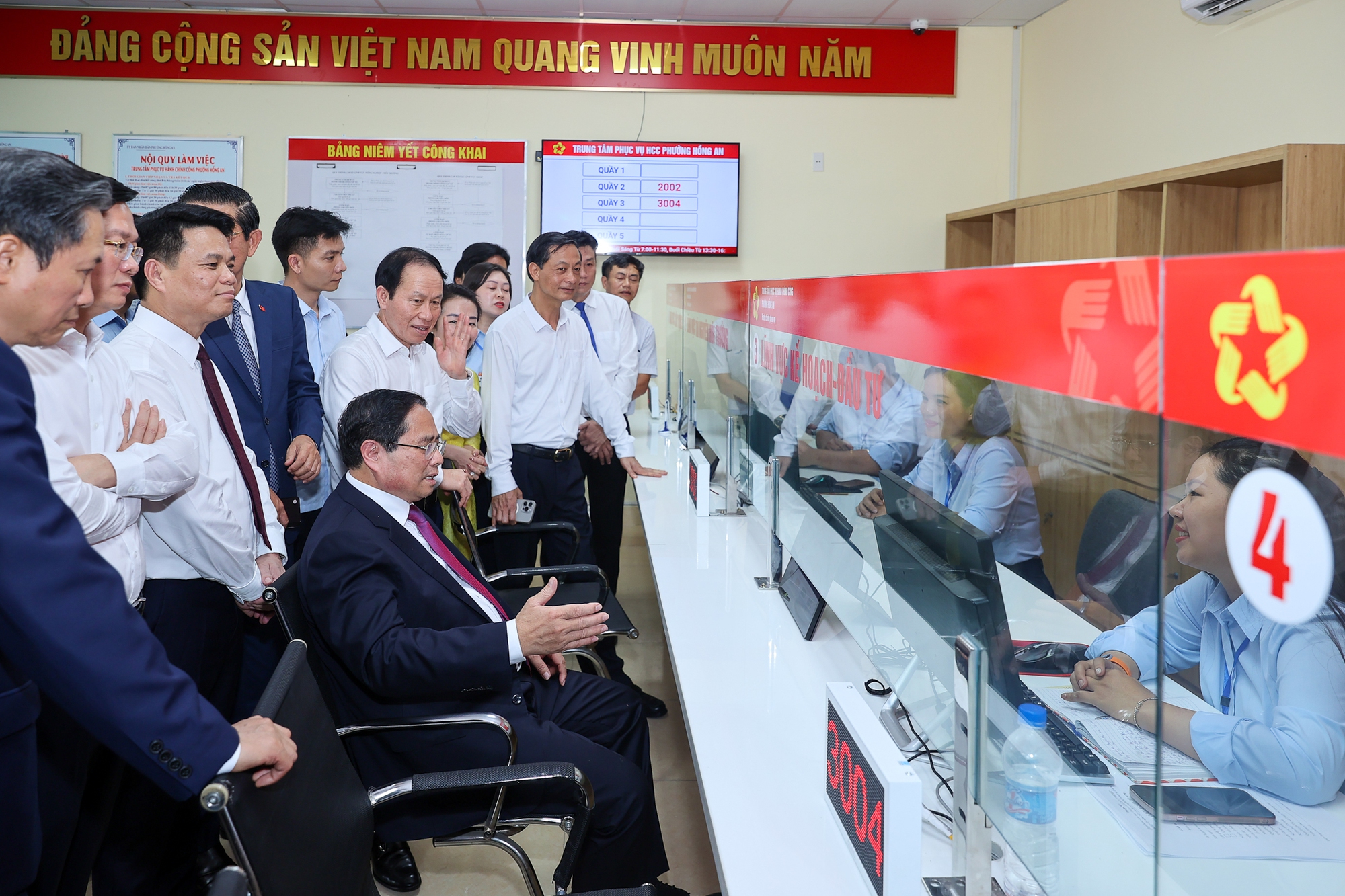 Ngày mai, hơn 100 triệu người dân Việt Nam sẽ chứng kiến sự thay đổi lớn chưa từng có trong lịch sử- Ảnh 3. Ngày mai, hơn 100 triệu người dân Việt Nam sẽ chứng kiến sự thay đổi lớn chưa từng có trong lịch sử- Ảnh 3.